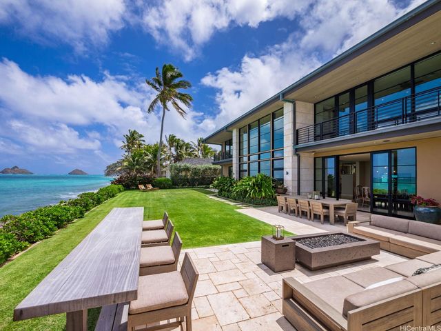 $17,995,000 | 766 Mokulua Drive | Lanikai