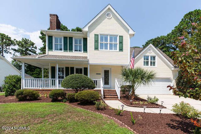 $549,999 | 717 Mallard Crossing Drive | Myrtle Grove