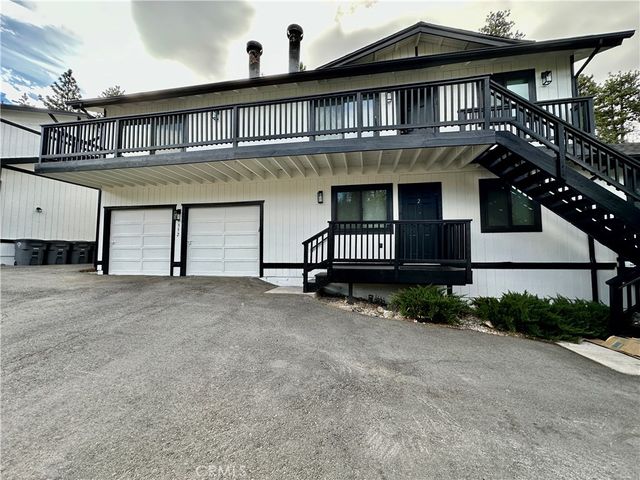 $2,100 | 1352 Club View Drive | Big Bear Lake