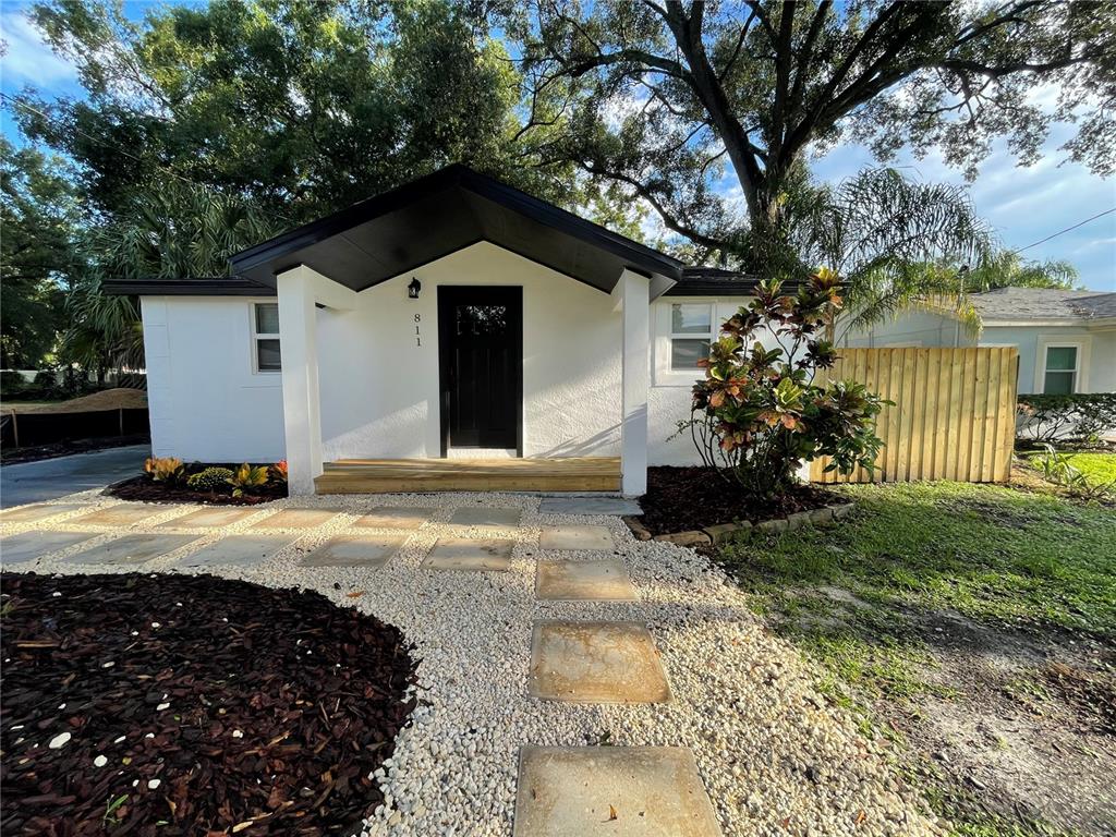 a front view of house with yard