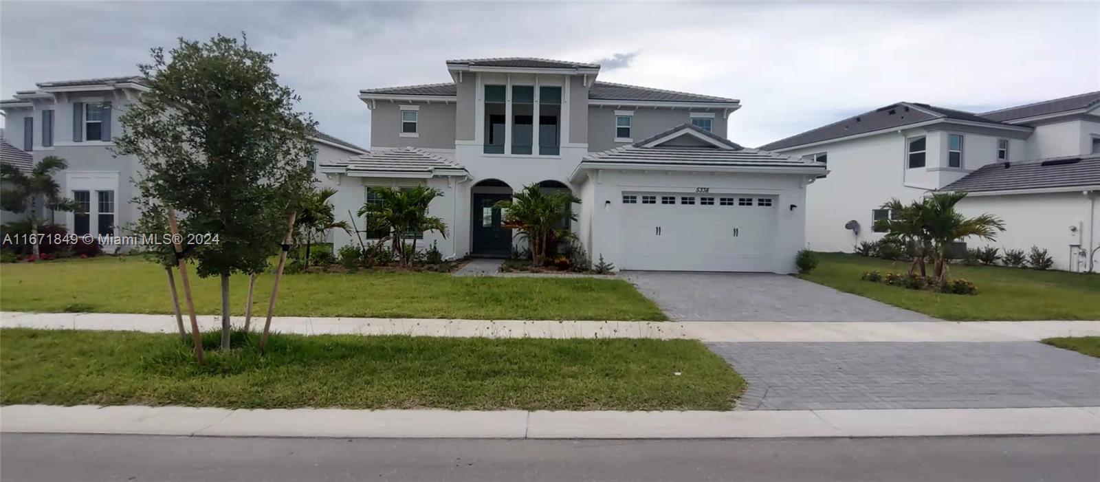 front view of house with a yard