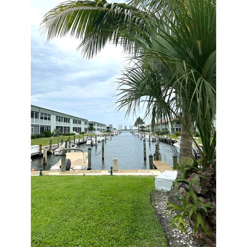 $364,500 | 118 Castlewood Drive, Unit 128 | North Palm Beach