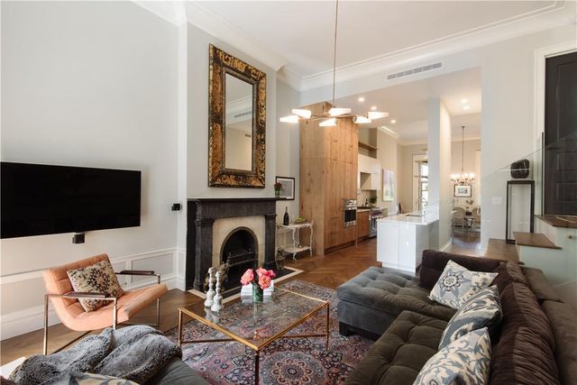 $24,000 | 13 East 9th Street | Greenwich Village