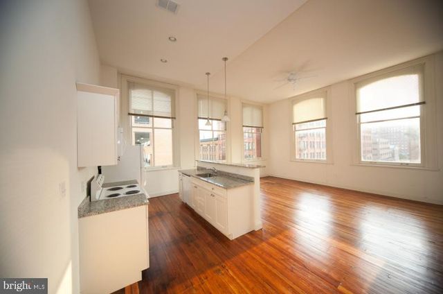 $1,475 | 1 South Eutaw Street, Unit 2BR | Downtown Baltimore