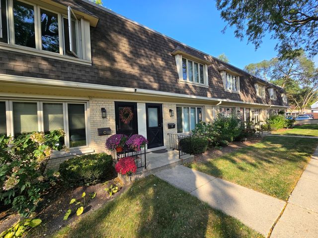 $189,900 | 2150 West 111th Street, Unit D | Morgan Park