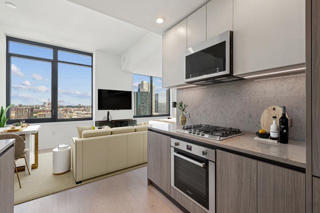 $615,000 | 155 Bay Street, Unit 1409 | Powerhouse Arts District