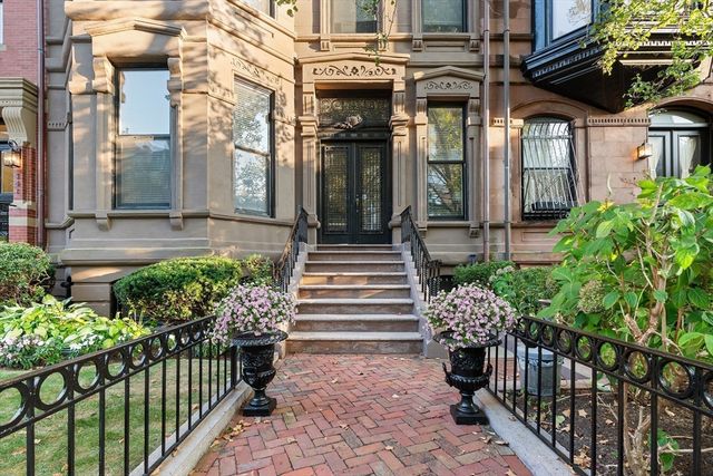 $1,570,000 | 341 Beacon Street, Unit 2F | Back Bay