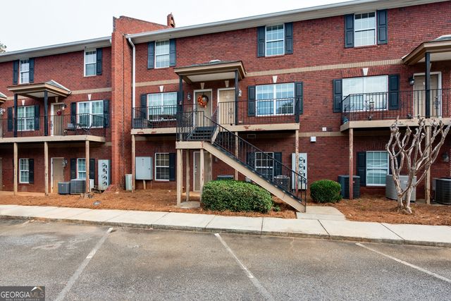 $210,000 | 105 Whitehead Road, Unit 15 | Athens