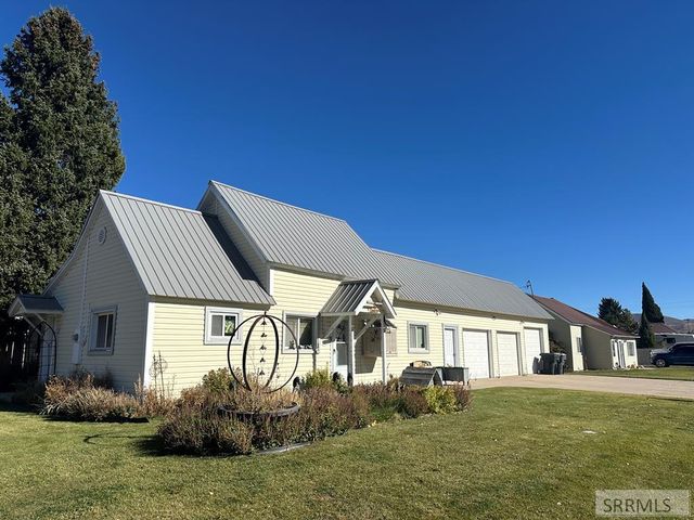 $319,000 | 251 Donahue Avenue | Soda Springs