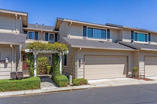 $1,375,000 | 18971 Sara Park Circle | Quito Center