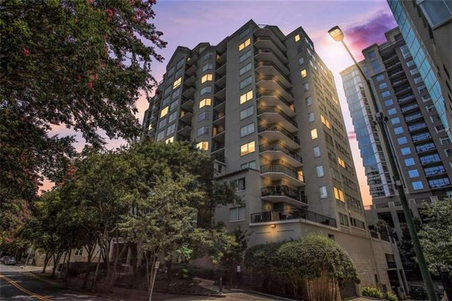 $319,999 | 275 13th Street Northeast, Unit 509 | The Parc Vue