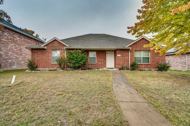 $280,000 | 313 Valley Ridge Drive | Red Oak