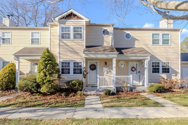 $3,100 | 30 Franklin Commons | Yaphank