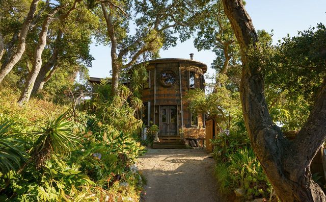 $3,265,000 | 1 Pfeiffer Point Road | Big Sur