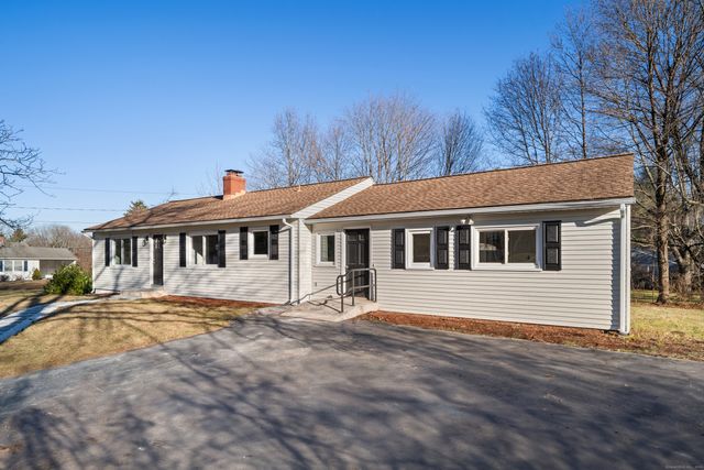 $429,000 | 51 Mohawk Drive | Wallingford