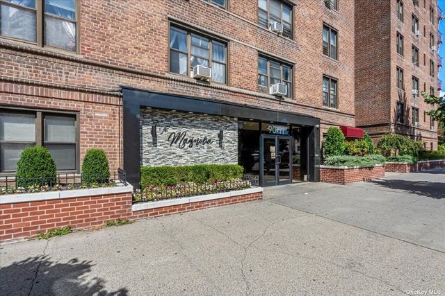 $279,000 | 90-11 35th Avenue, Unit 1D | Jackson Heights