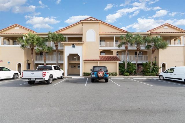 $369,900 | 449 Bouchelle Drive, Unit 304 | Bouchelle Island