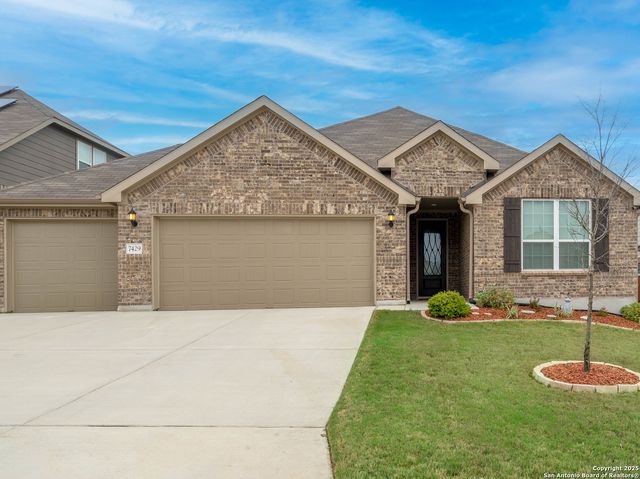 $469,900 | 7429 Cimarron Lake | North San Antonio