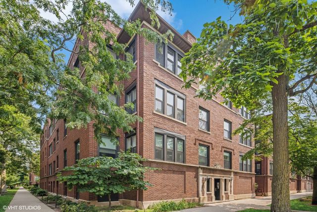 $245,000 | 7035 North Greenview Avenue, Unit 2S | East Rogers Park