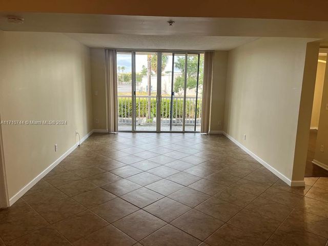 $2,400 | 1341 Southeast 3rd Avenue, Unit 209 | Dania Beach