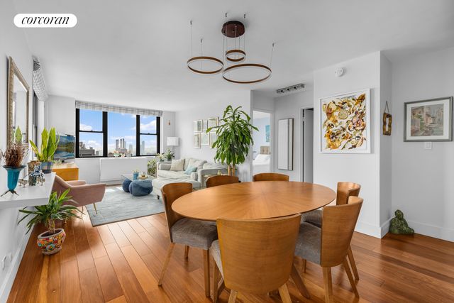 $999,000 | 201 East 17th Street, Unit 25J | Gramercy