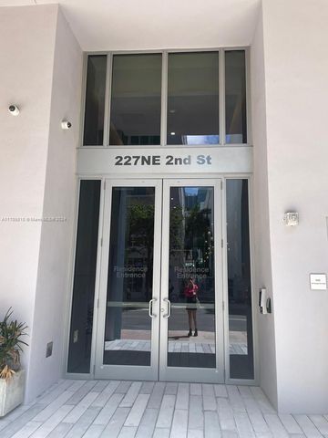 $385,000 | 227 Northeast 2nd Street, Unit 1613 | Downtown Miami