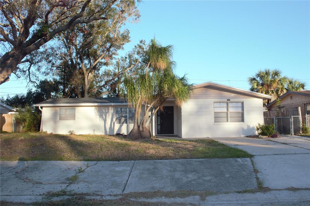 front view of house with a yard