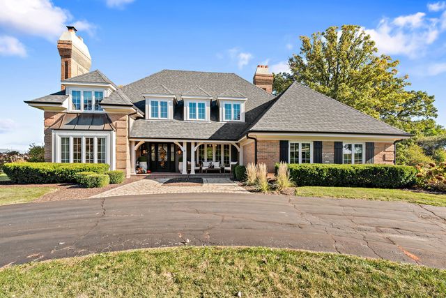 $869,000 | 18 Highgate Course | St. Charles