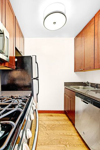 $2,795 | 37-55 77th Street, Unit 6F | Jackson Heights