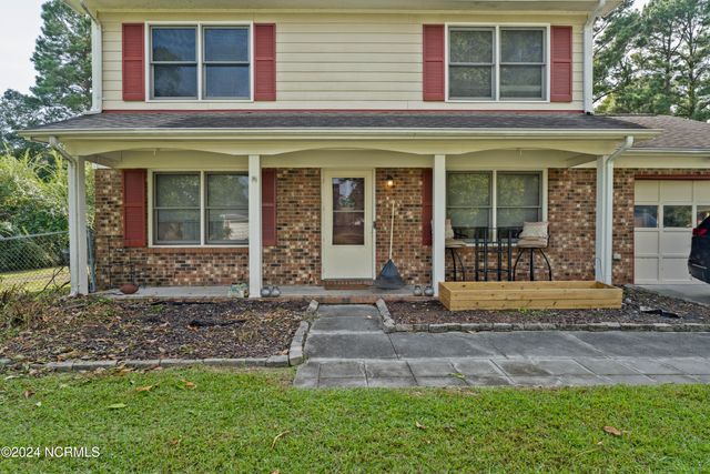 $265,000 | 406 Greenbriar Drive | Brynn Marr