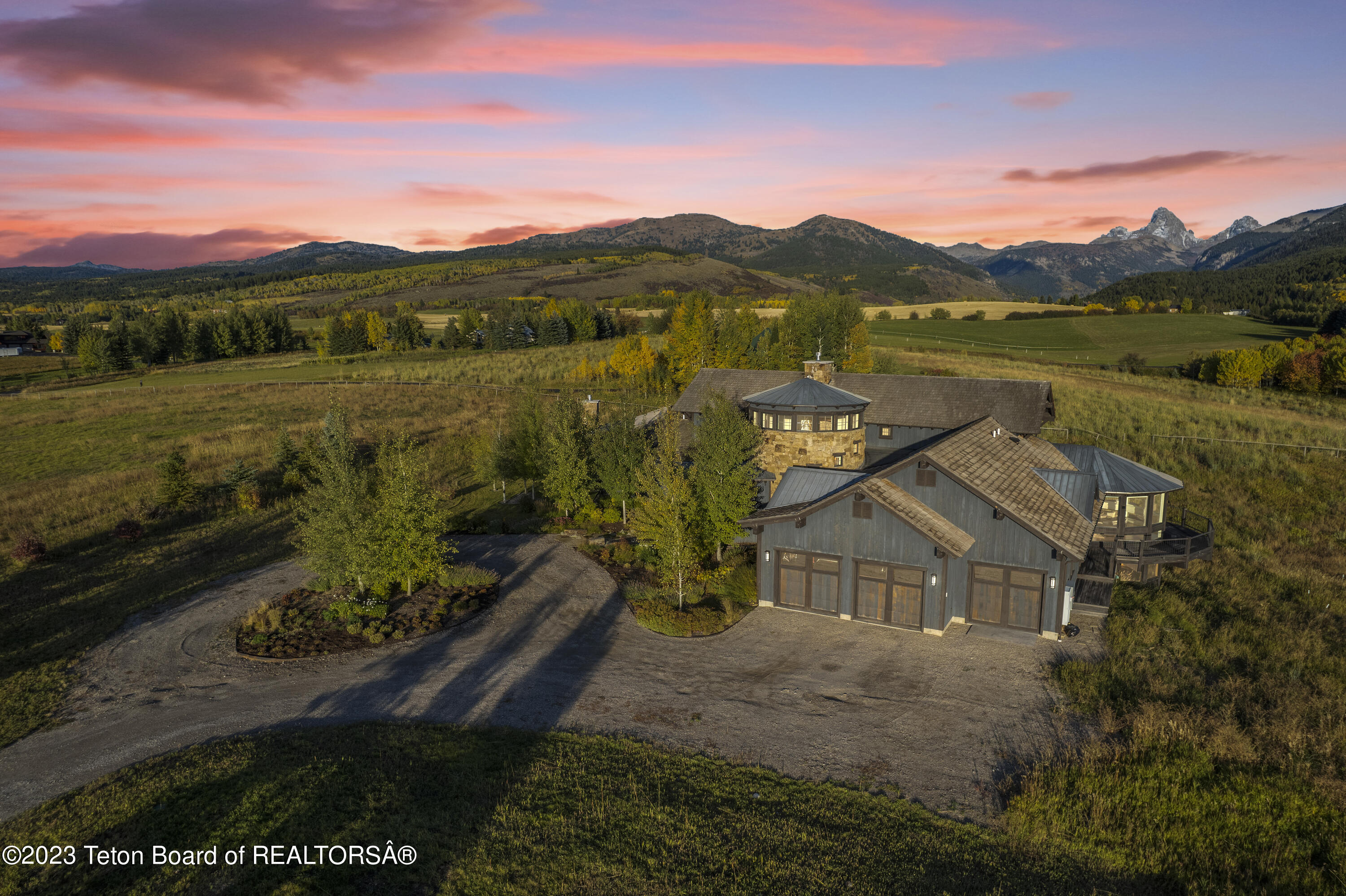 Home near Grand Targhee with Teton Views