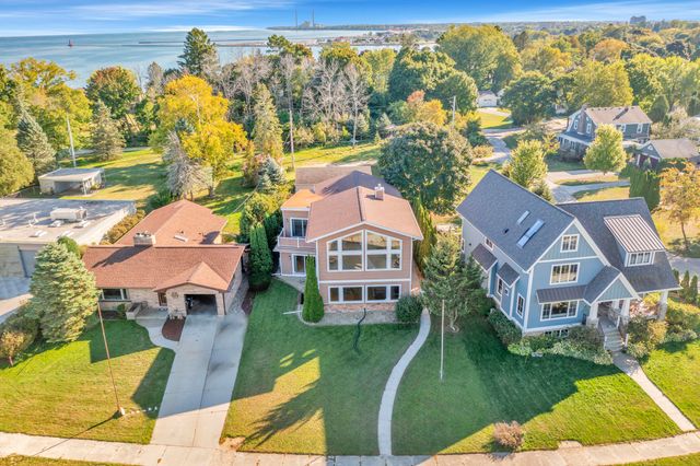 $850,000 | 35 North Point Drive | North Point