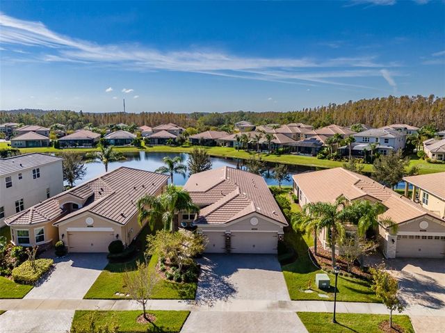 $669,900 | 30200 Southernwood Court | The Ridge at Wiregrass