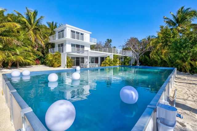 $4,250,000 | 98701 Overseas Highway | Key Largo