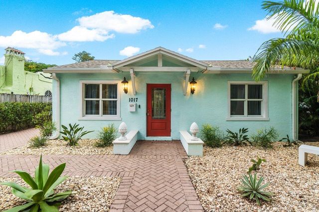 $1,199,000 | 1017 Upland Road | Pineapple Park