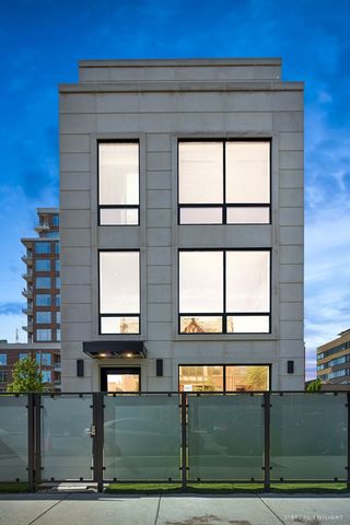 $3,500,000 | 537 West Grant Place | Lincoln Park