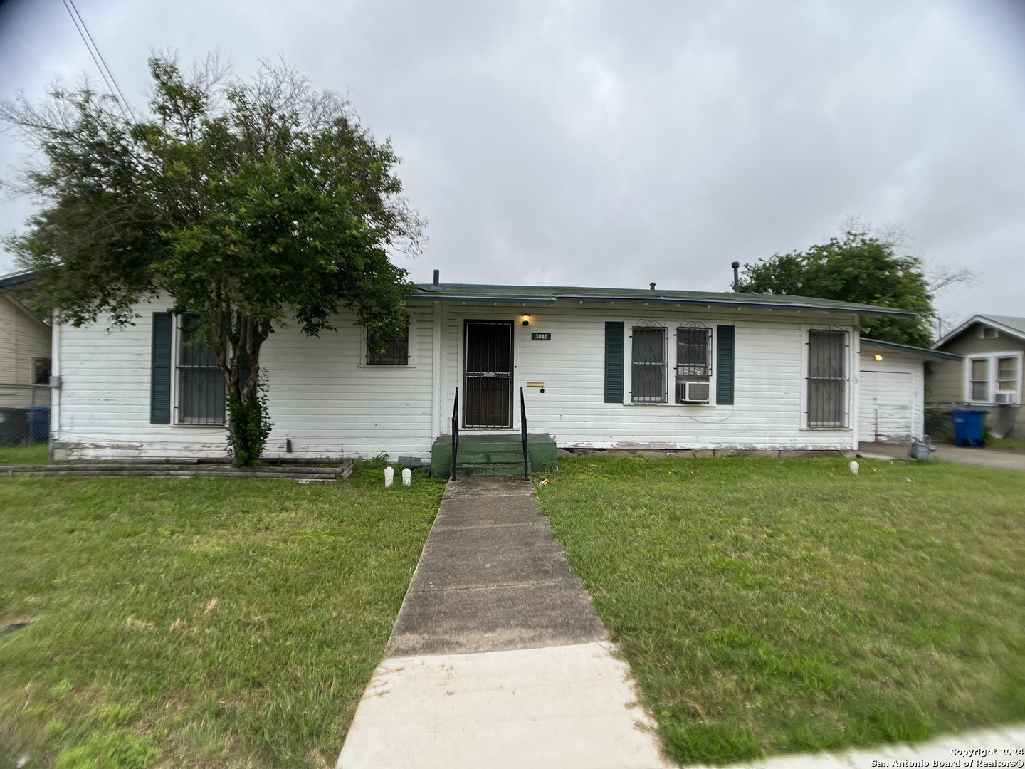 a front view of house with yard