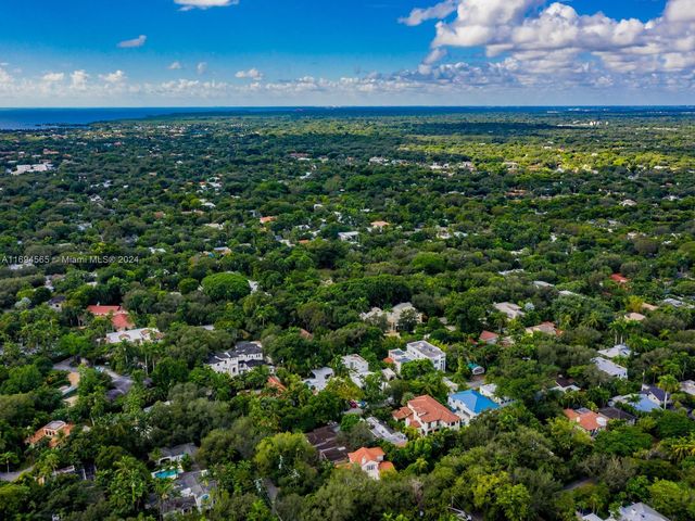 $2,550,000 | 3635 Justison Road | Southwest Coconut Grove