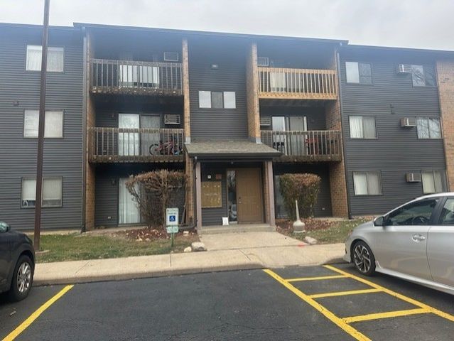 $1,600 | 651 South Virginia Road, Unit 326 | Virginia Road Condominiums