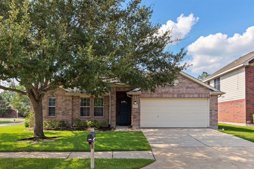 Great curb appeal in this move-in ready 1-story!