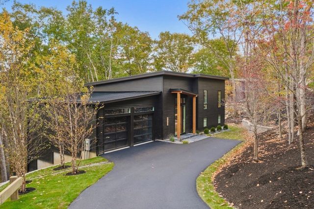 $2,398,000 | 531 Annursnac Hill Road | Concord