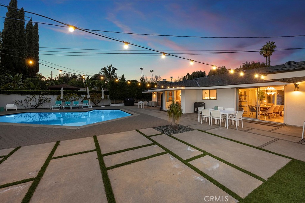 1922 Omega Drive North Tustin CA 92705 Compass