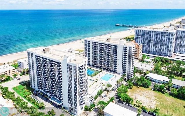 $405,000 | 525 North Ocean Boulevard, Unit 422 | Beach