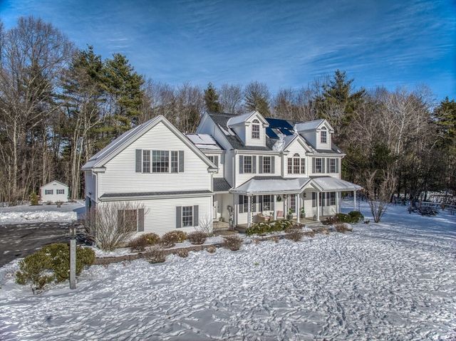 $1,100,000 | 293 Reservoir Road | Lunenburg