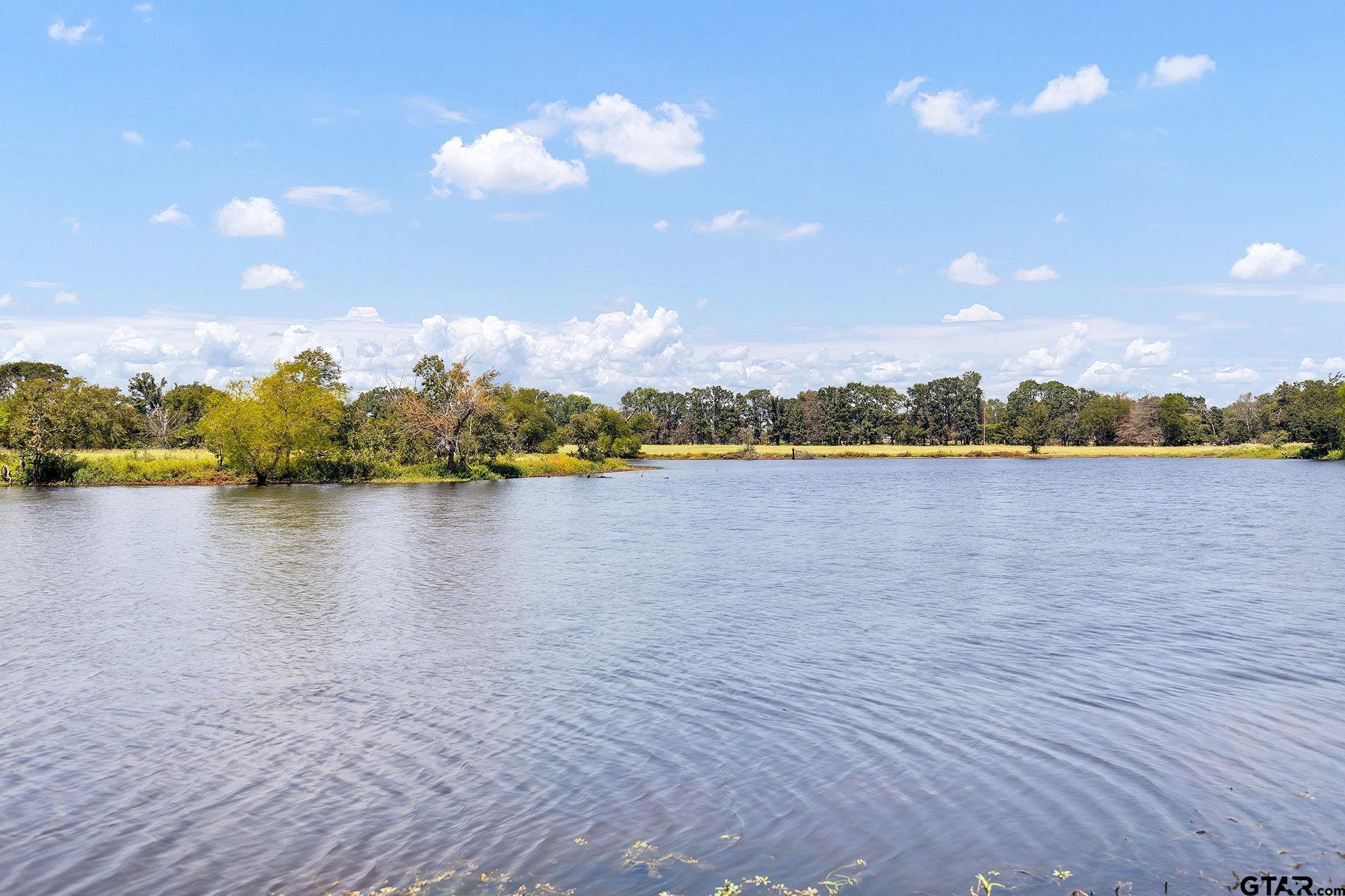 a view of a lake view and ocean view