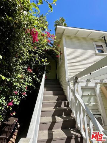 $2,800 | 918 1/2 Palm Avenue | West Hollywood Vicinity