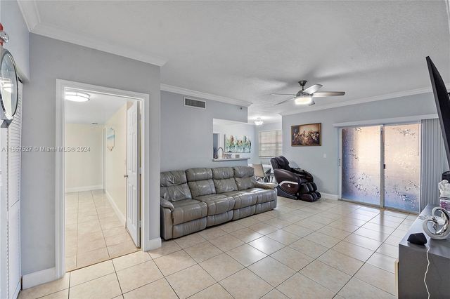 $309,500 | 131 Southwest 117th Avenue, Unit 8103 | Pembroke Lakes South