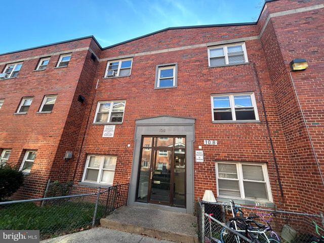 $2,020 | 108 Schuyler Road, Unit 11 | Silver Spring