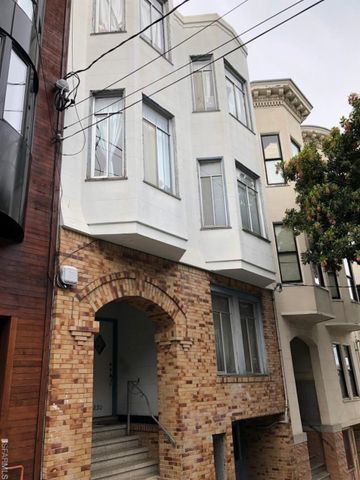 $1,095,000 | 850-854 Vallejo Street | North Beach