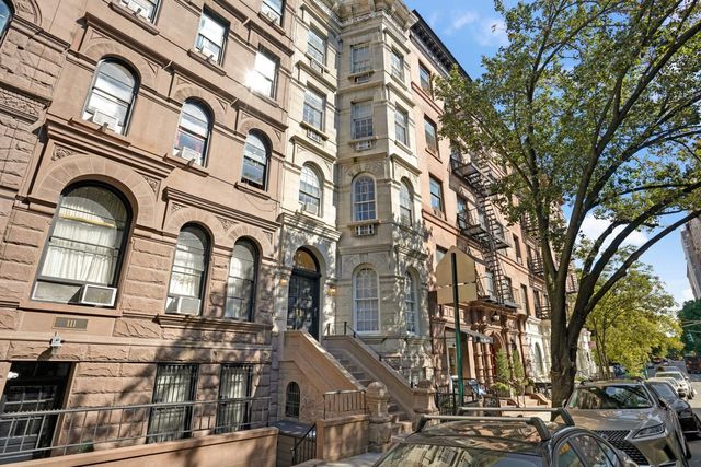 $5,995,000 | 109 West 77th Street | Upper West Side